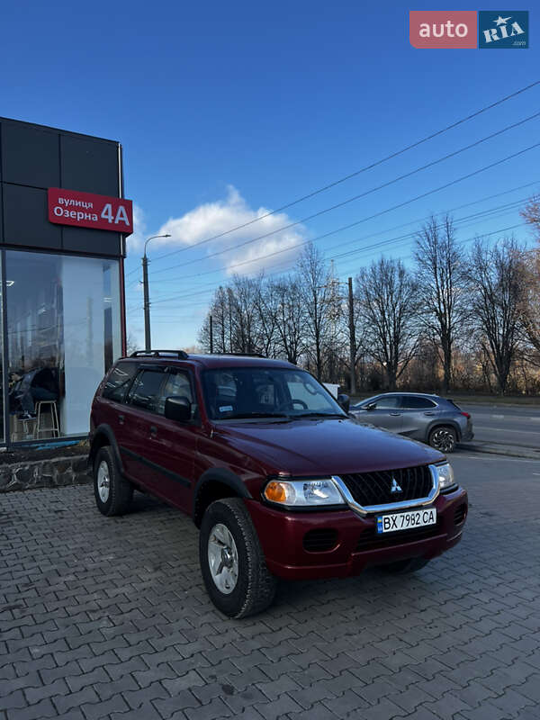 2003 mitsubishi montero sport