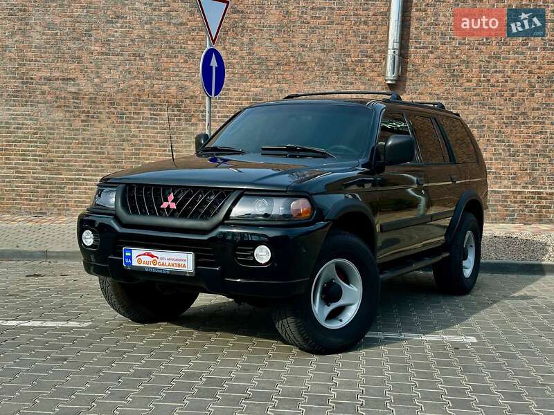 2000 mitsubishi montero sport