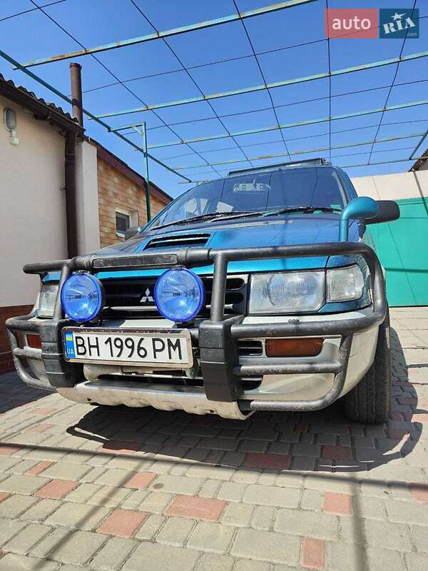 1995 mitsubishi rvr 2000