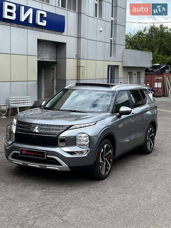 2023 mitsubishi outlander