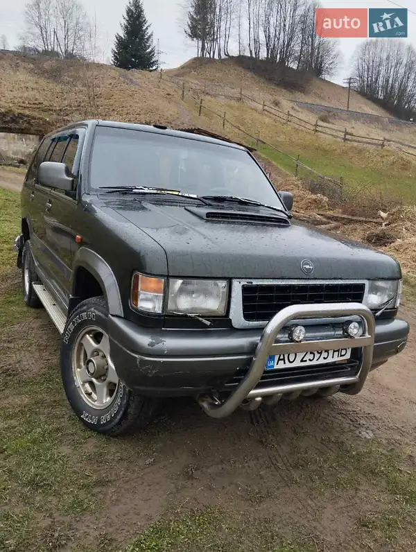 1995 opel monterey