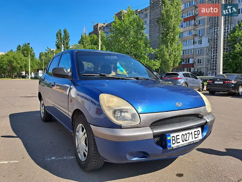 1999 daihatsu sirion