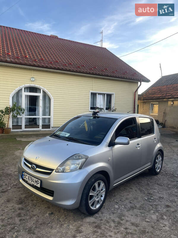 2010 subaru justy