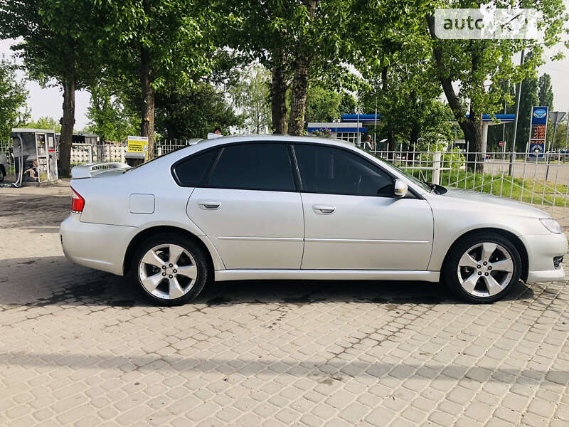 2007 subaru legacy