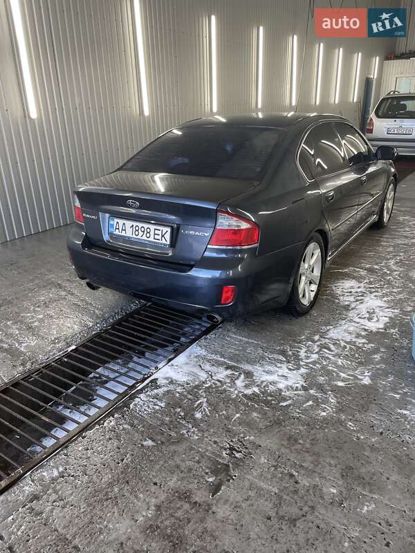 2006 subaru legacy
