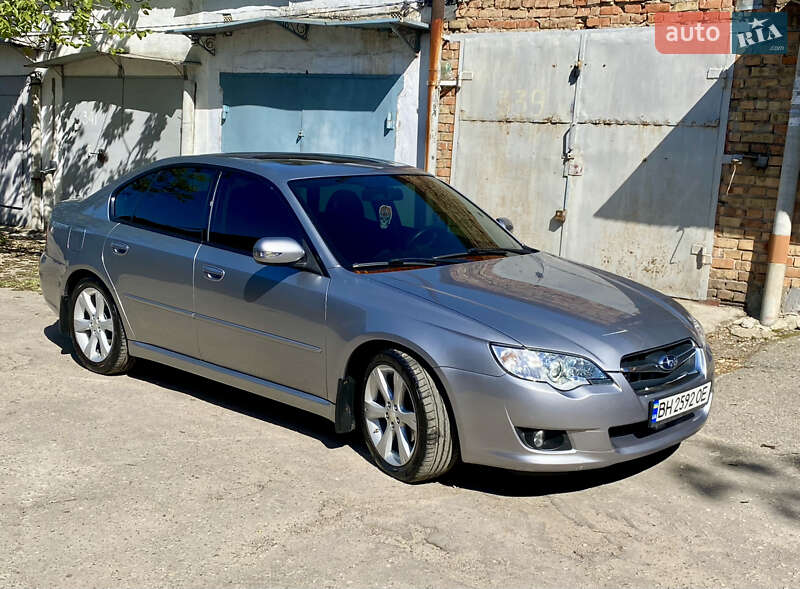 2008 subaru legacy