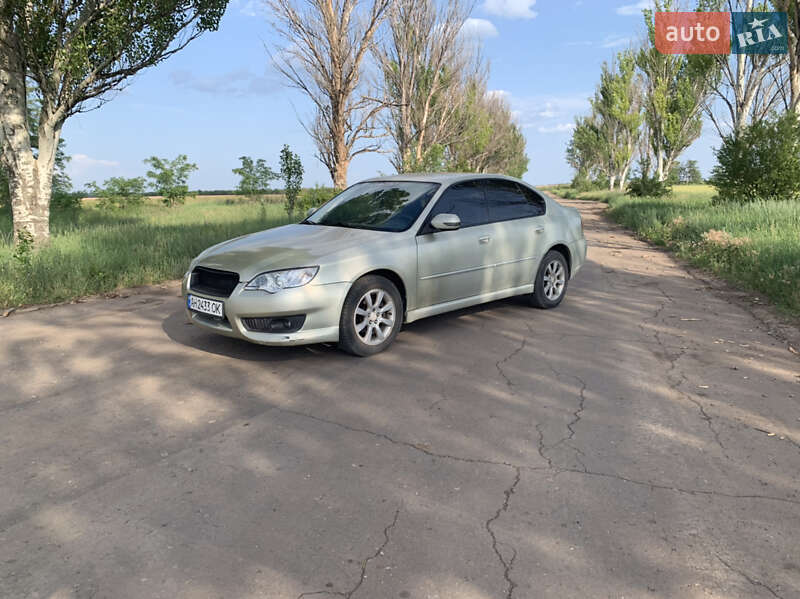 2008 subaru legacy