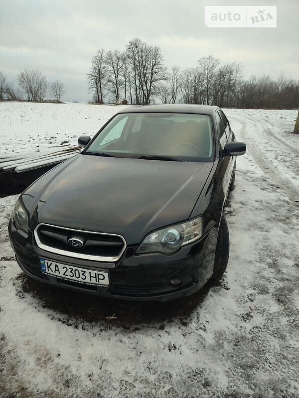 2004 subaru legacy