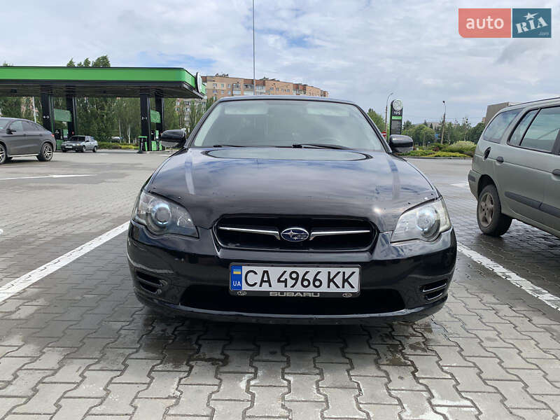 2004 subaru legacy
