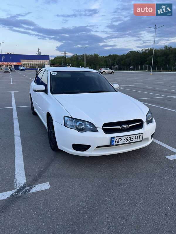 2005 subaru legacy