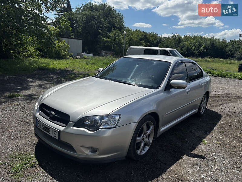 2005 subaru legacy