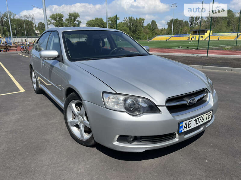 2006 subaru legacy