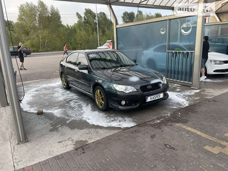 2006 subaru legacy