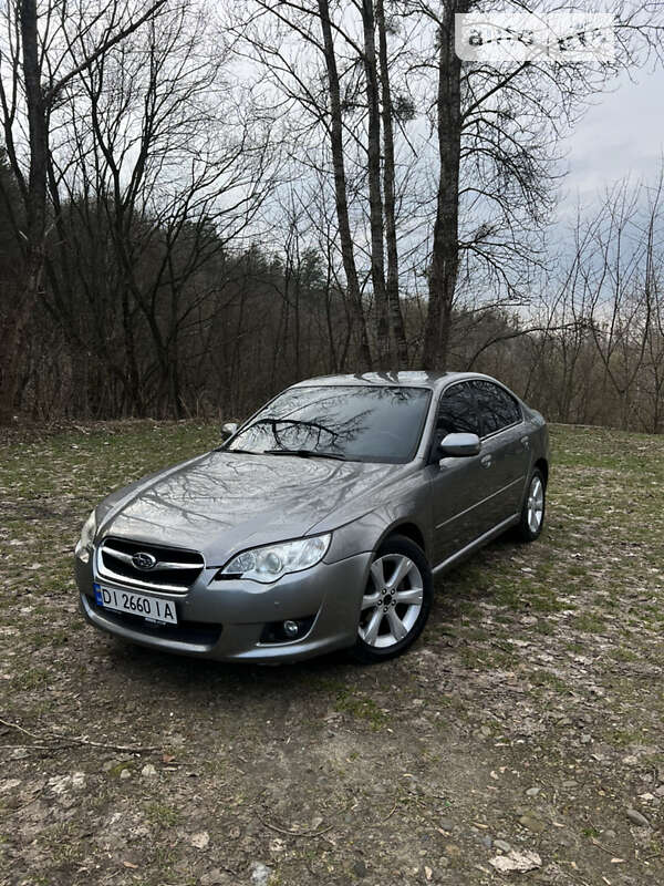 2007 subaru legacy