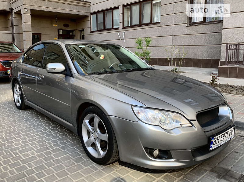 2006 subaru legacy