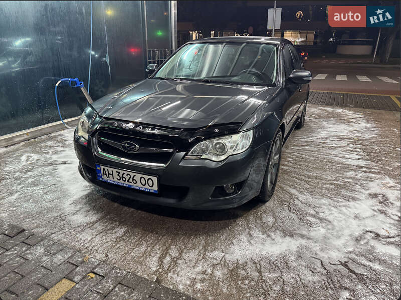 2007 subaru legacy