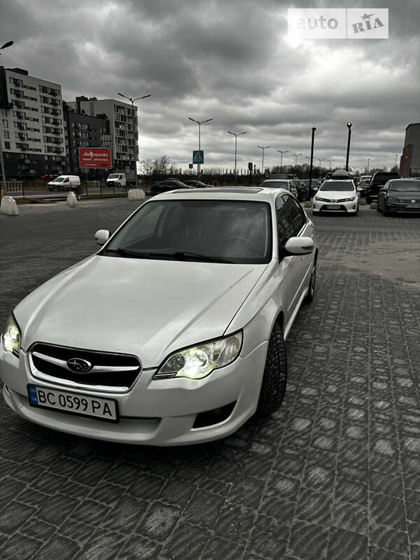 2008 subaru legacy