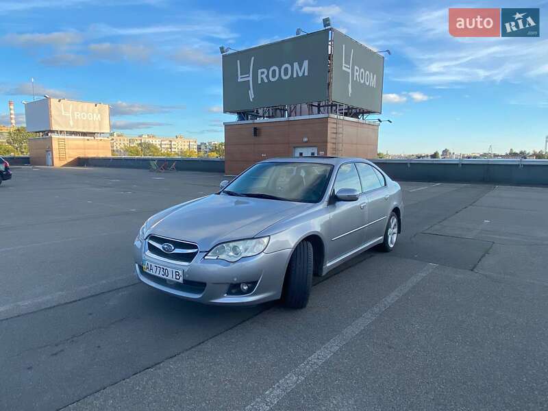 2008 subaru legacy
