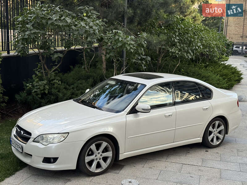 2008 subaru legacy