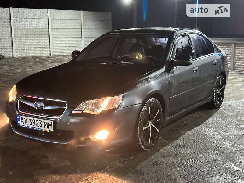 2008 subaru legacy