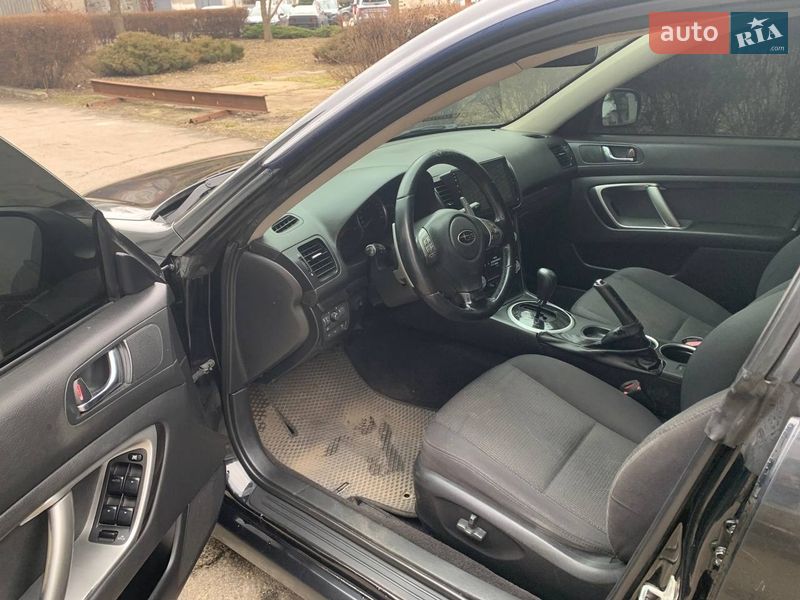 2008 subaru legacy