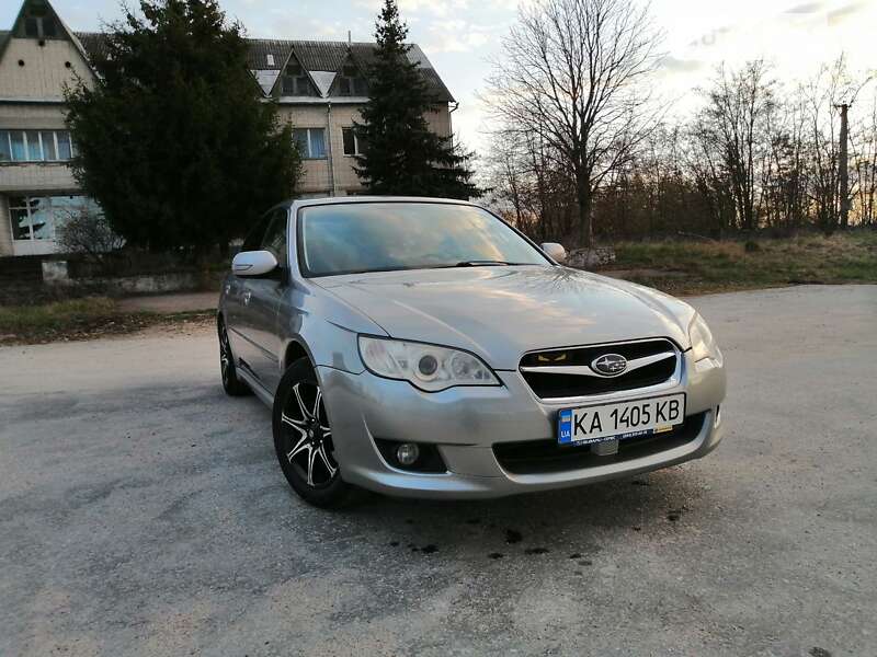 2008 subaru legacy