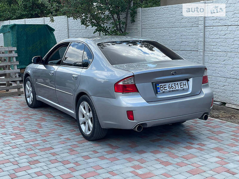 2007 subaru legacy