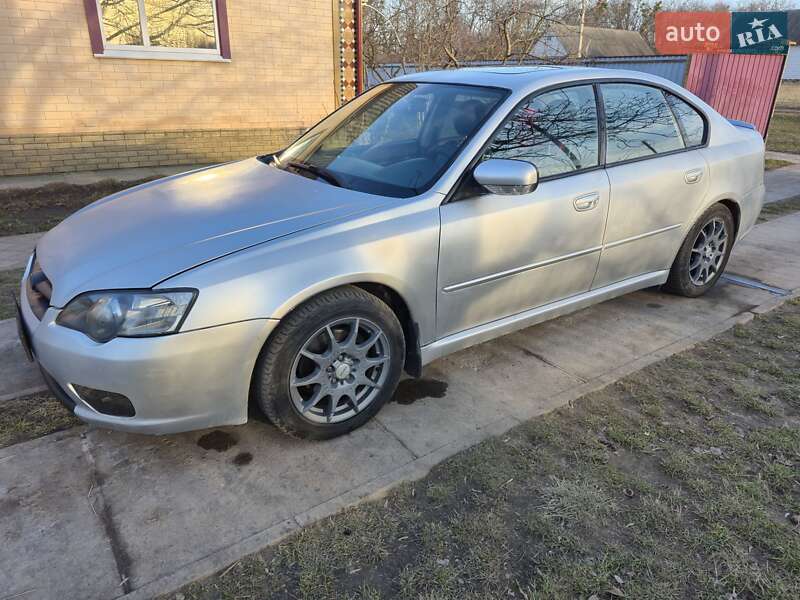 2004 subaru legacy