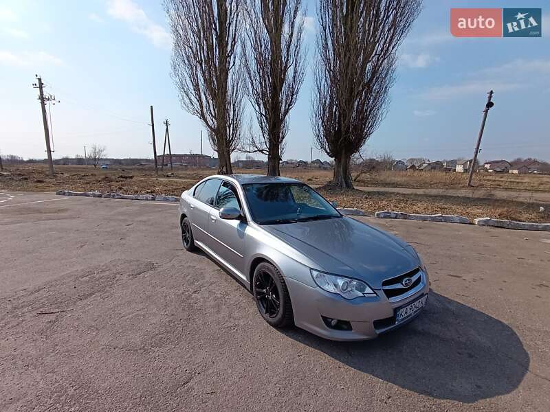 2007 subaru legacy