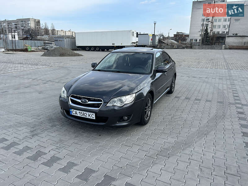 2007 subaru legacy