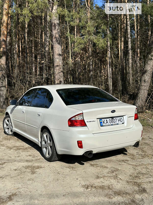 2008 subaru legacy