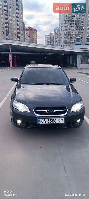 2004 subaru legacy