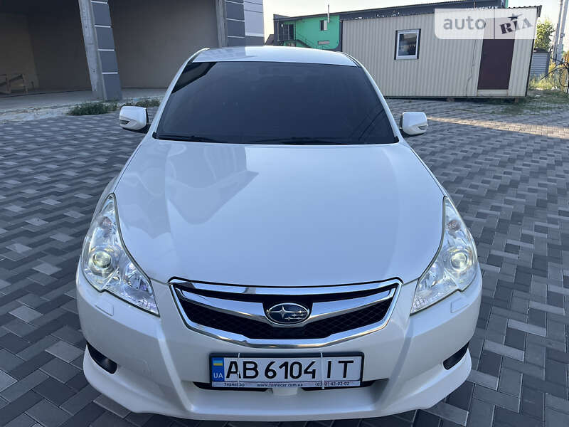 2010 subaru legacy