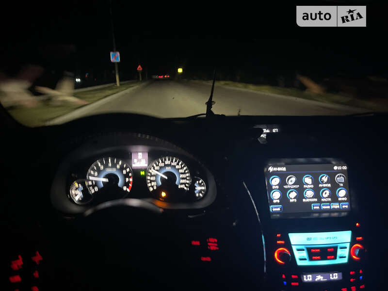2010 subaru legacy