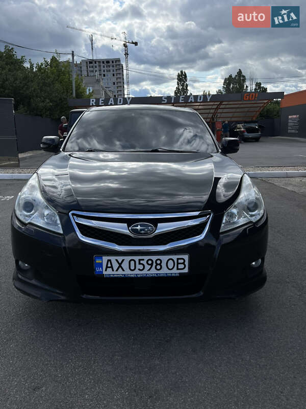 2011 subaru legacy