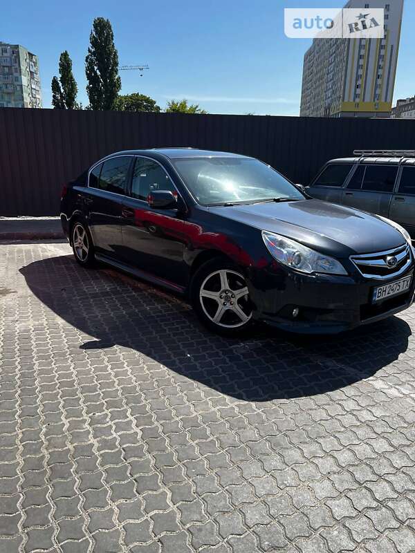 2011 subaru legacy
