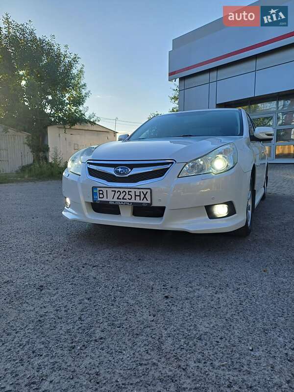 2011 subaru legacy