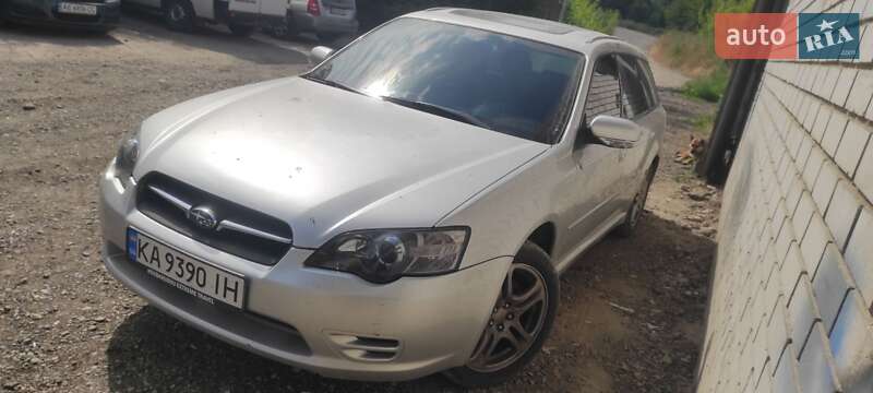 2004 subaru legacy