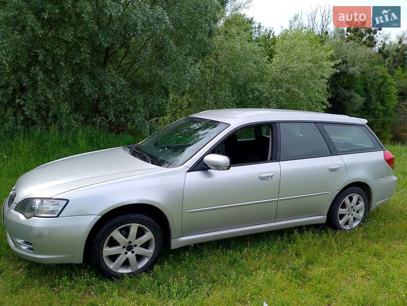 2004 subaru legacy