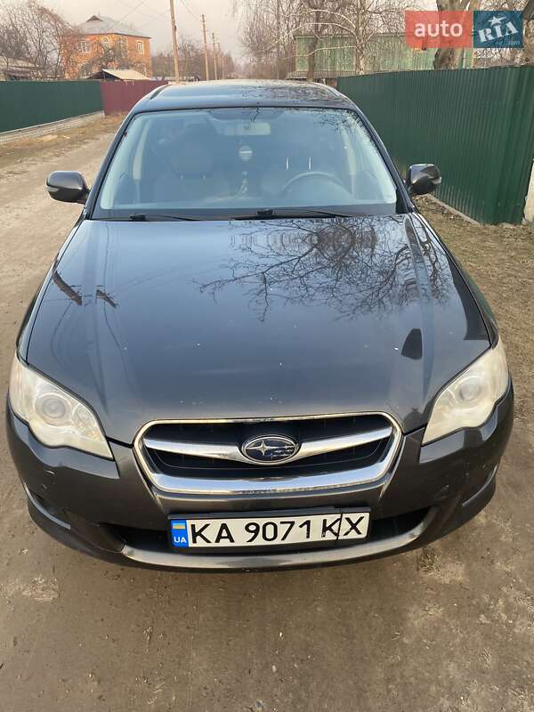 2007 subaru legacy