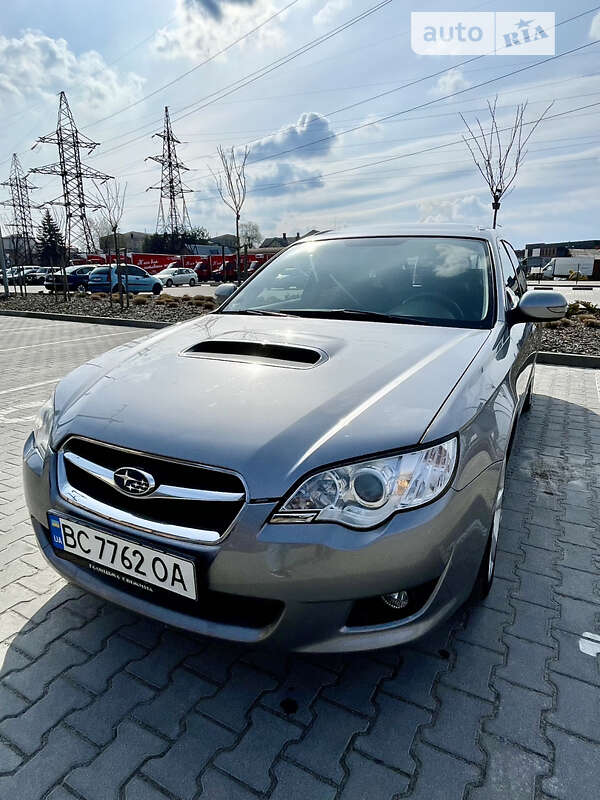2008 subaru legacy