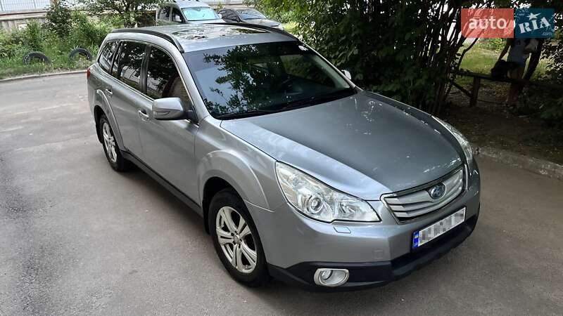 2010 subaru outback