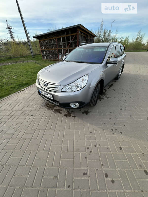 2010 subaru outback