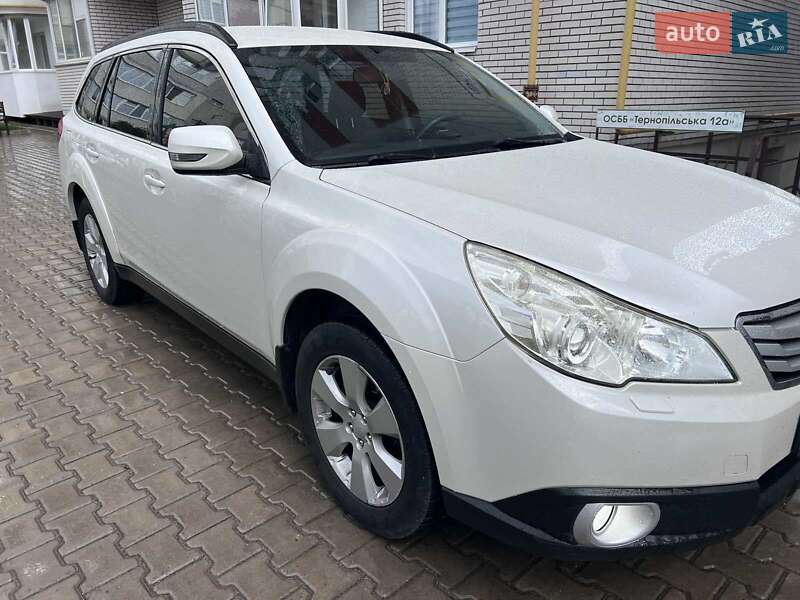 2010 subaru outback