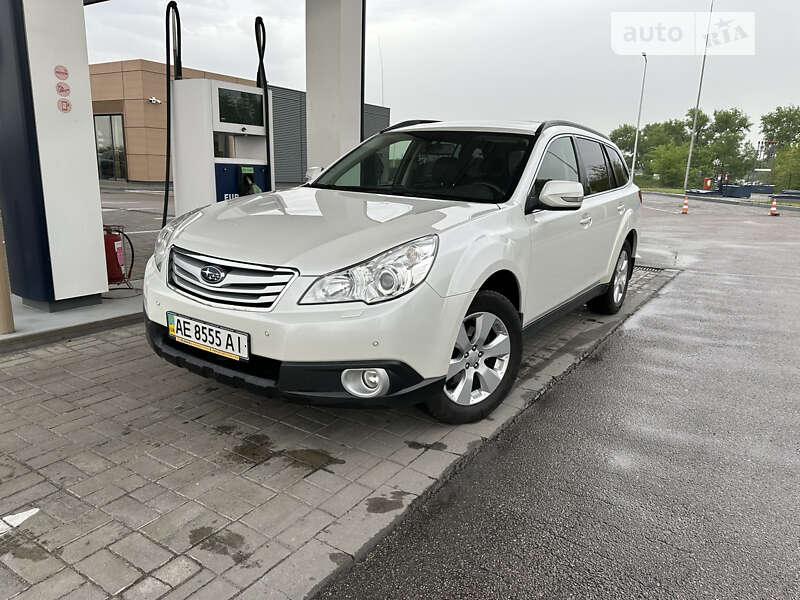 2010 subaru outback