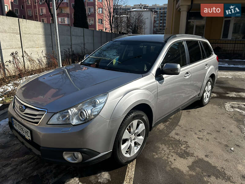 2010 subaru outback