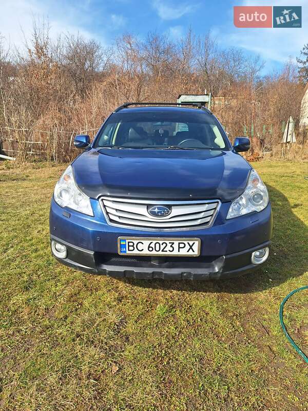 2011 subaru outback