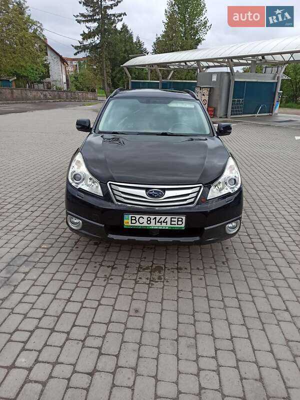 2010 subaru outback