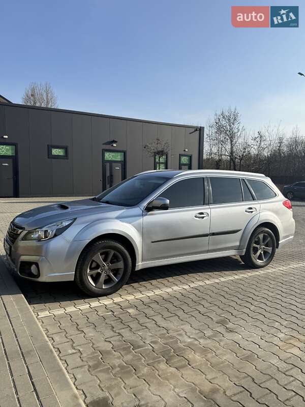 2014 subaru legacy outback