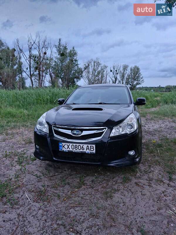 2010 subaru legacy